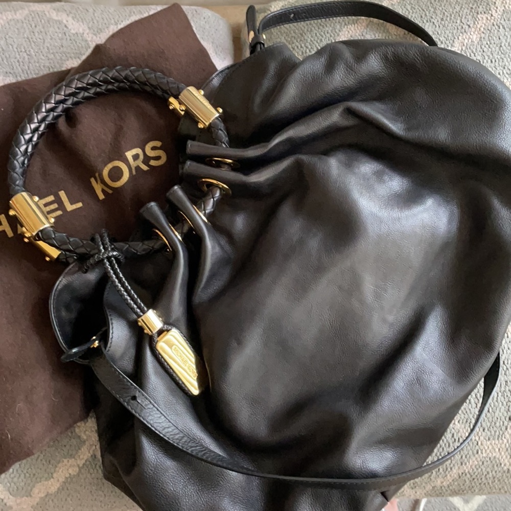 Michael Kors Collection Handbag in Black Leather - Picture 9 of 17